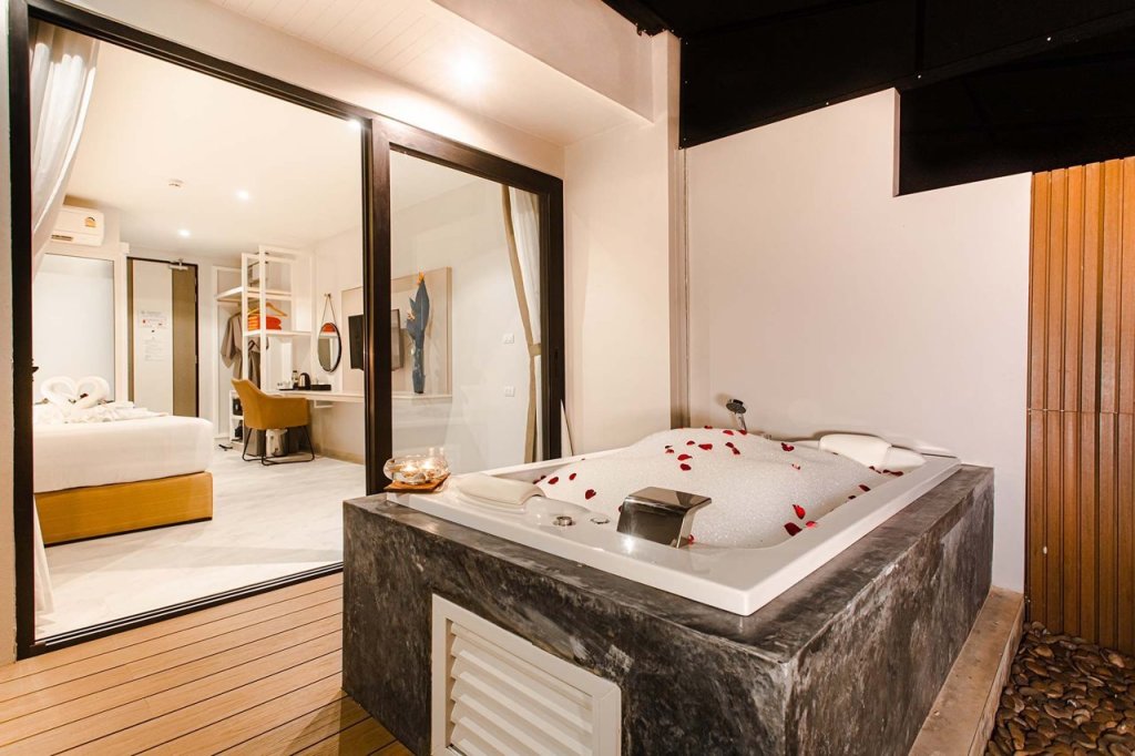 Тхаланг: Tour De Phuket Hotel