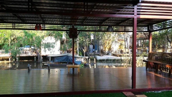 Ампхава: Aple Homestay