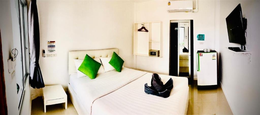 Ко-Лан: Koh Larn White House