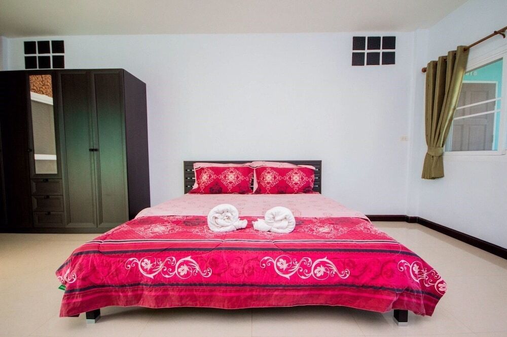 Кхлонг-Янг: RuenAiyara Apartment