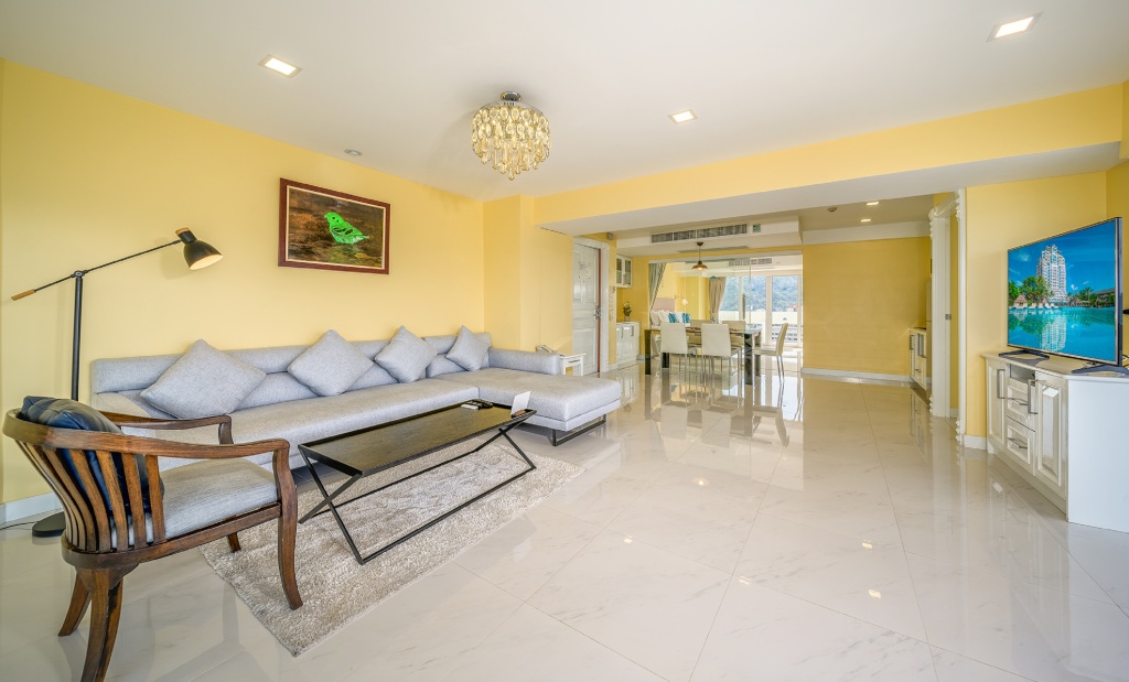 Пхукет: Andaman Beach Suites Hotel