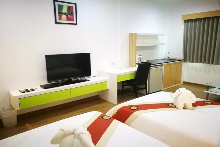Сирача: Eastpana Hotel