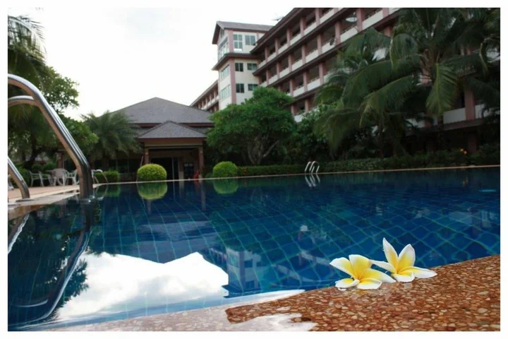 Сирача: Eastpana Hotel