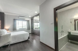 Сирача: Eastpana Hotel