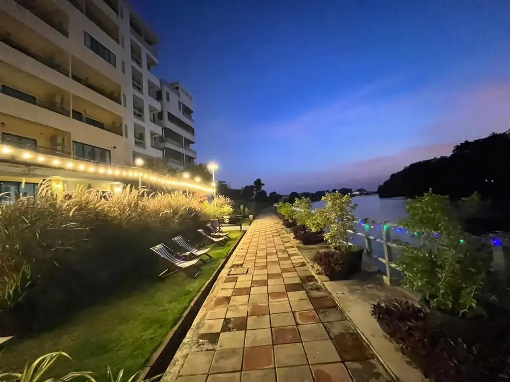 Столичный район Чантхабури: USABAI Riverside Boutique Hotel