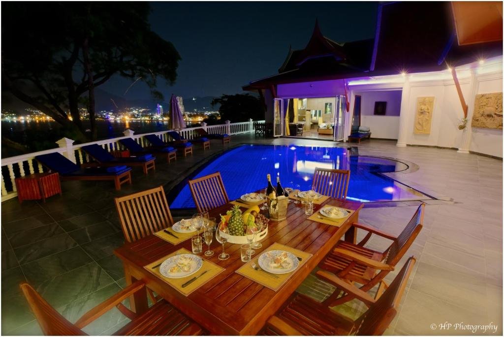 Кату: Villa REGTUK