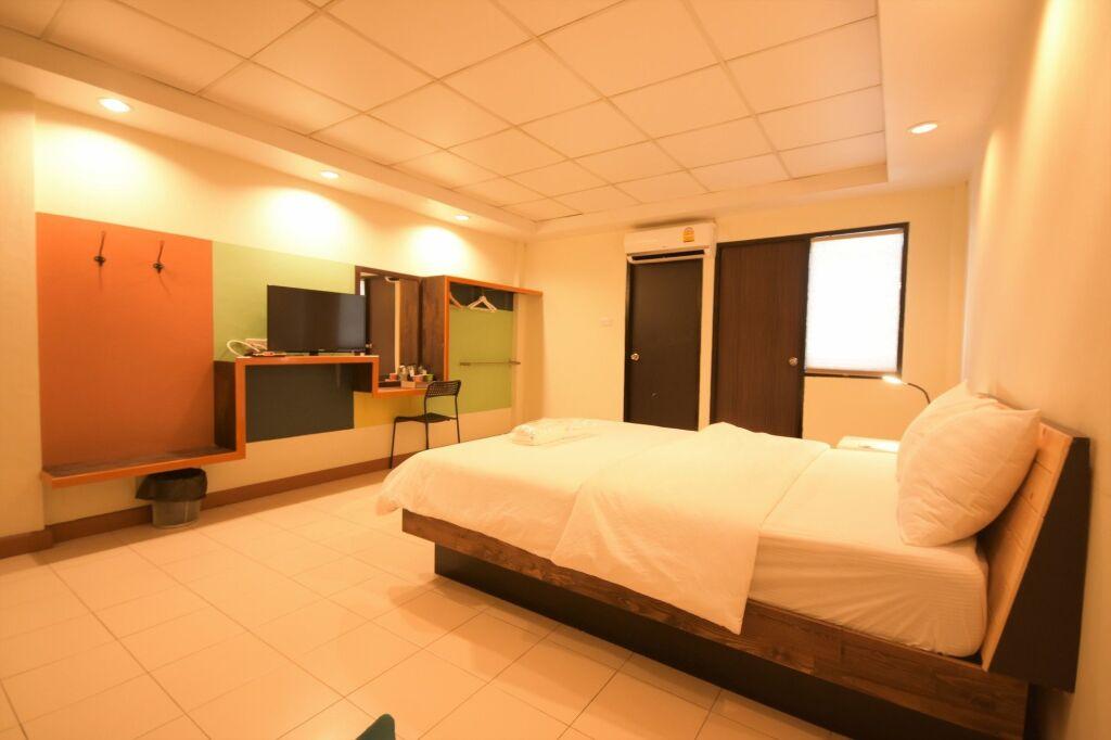 Нонтхабури: ROOM at PRACHACHUEN