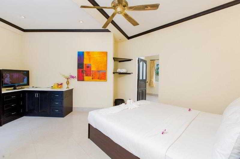 Кату: Serenity Hotel Phuket