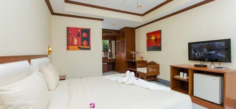 Кату: Serenity Hotel Phuket