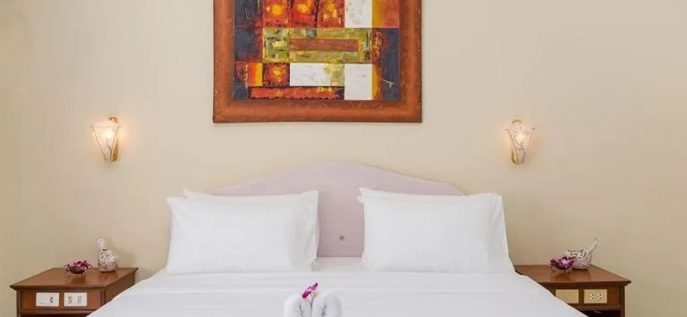 Кату: Serenity Hotel Phuket