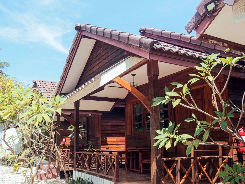 Ко-Липе: Chareena Beachside