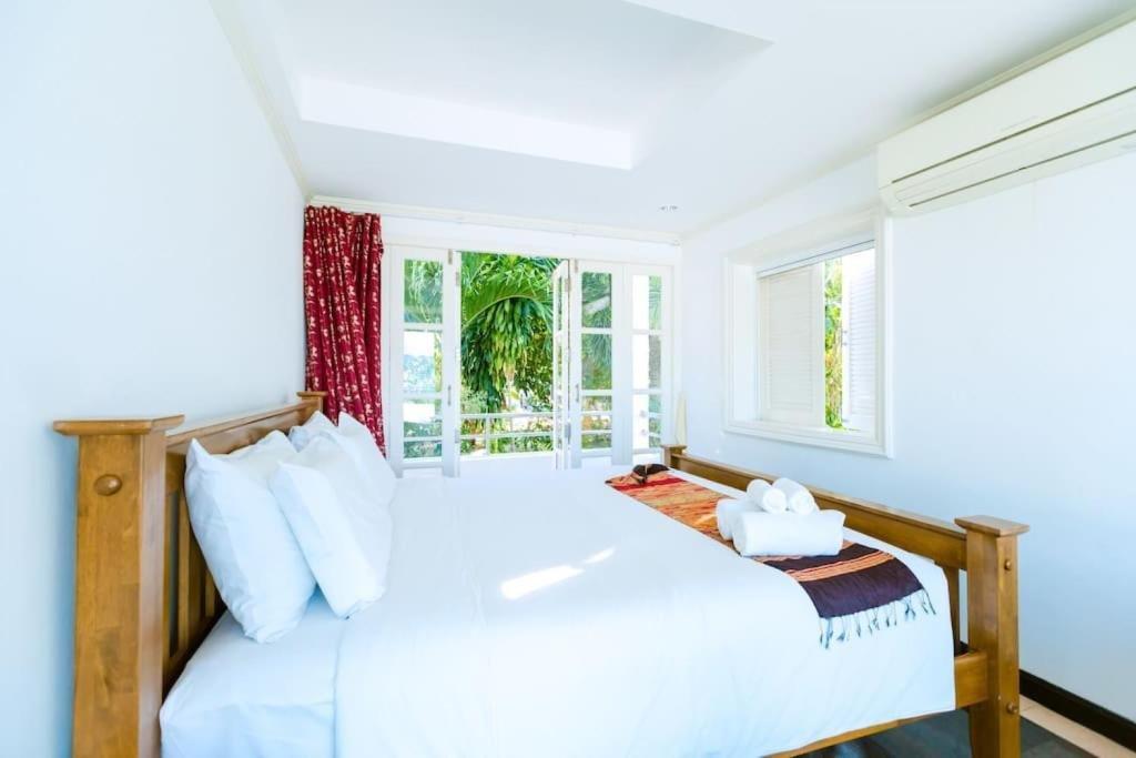 Кату: Patong Indigo cozy villa super sea view芭东五卧室无敌海景