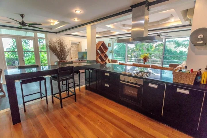 Кату: Patong Indigo cozy villa super sea view芭东五卧室无敌海景