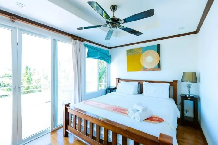 Кату: Patong Indigo cozy villa super sea view芭东五卧室无敌海景
