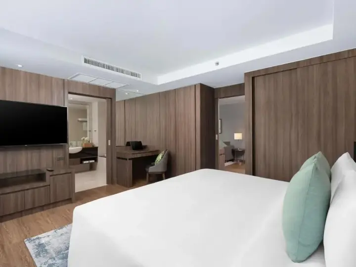 Бангкок: Novotel Living Bangkok Sukhumvit Legacy