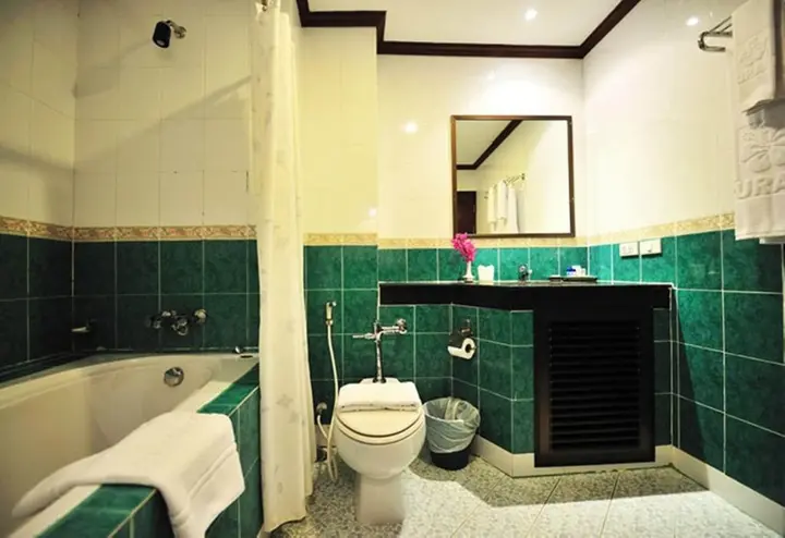 Хуахин: Thipurai City Hotel