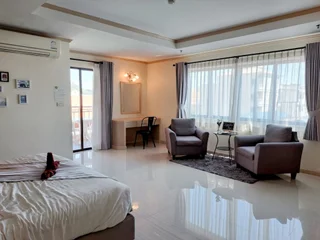 Хуахин: Thipurai City Hotel