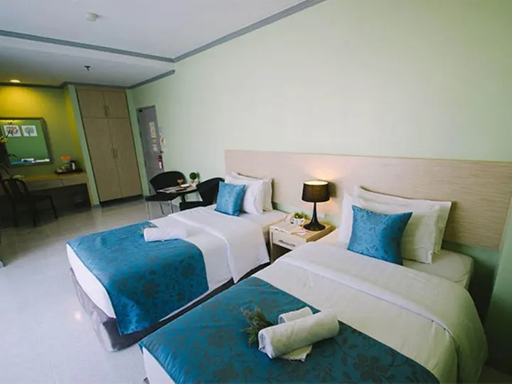 Хуахин: Thipurai City Hotel
