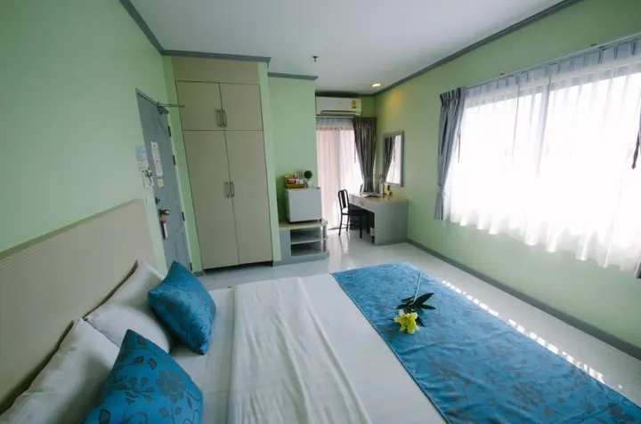 Хуахин: Thipurai City Hotel