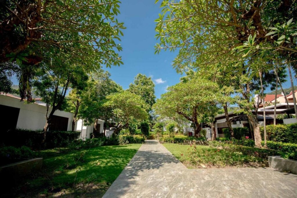 Муанг: Malisa Villa Suites