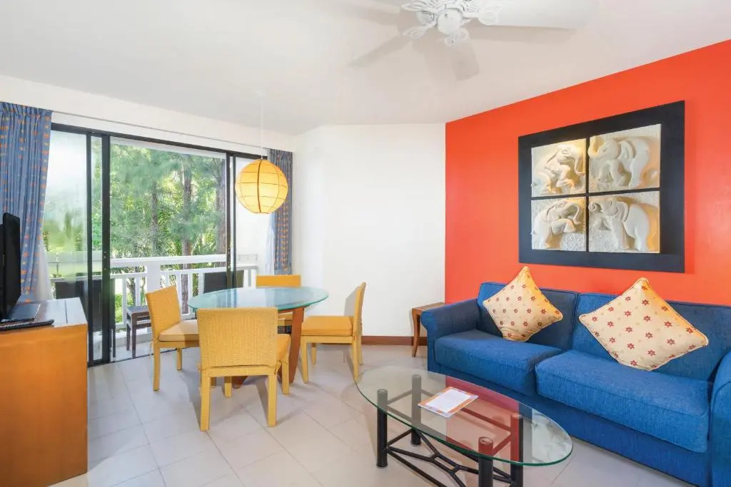 Тхаланг: Homm Suites Laguna