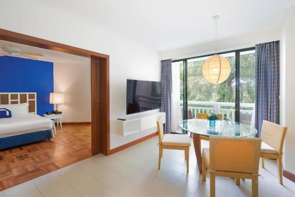 Тхаланг: Homm Suites Laguna