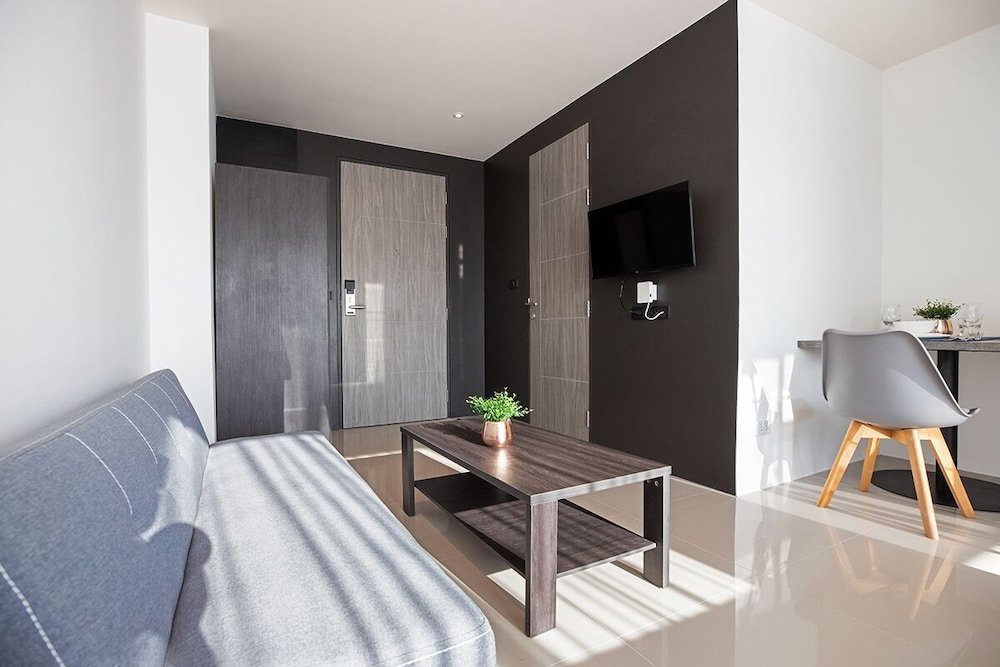Кату: Studio Central Hillview A901