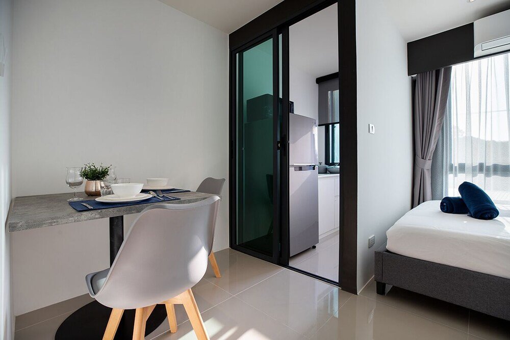 Кату: Studio Central Hillview A901