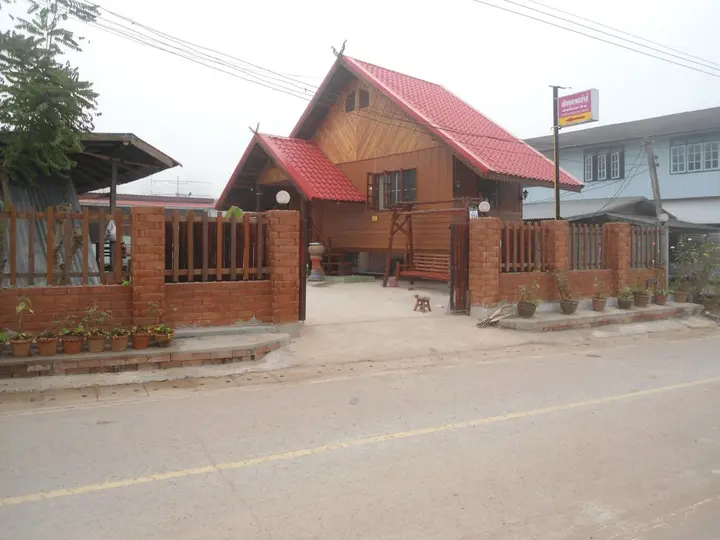 Чианг-Хан: Panisa Guesthouse