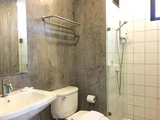 Сураттхани: Little PP Hometel