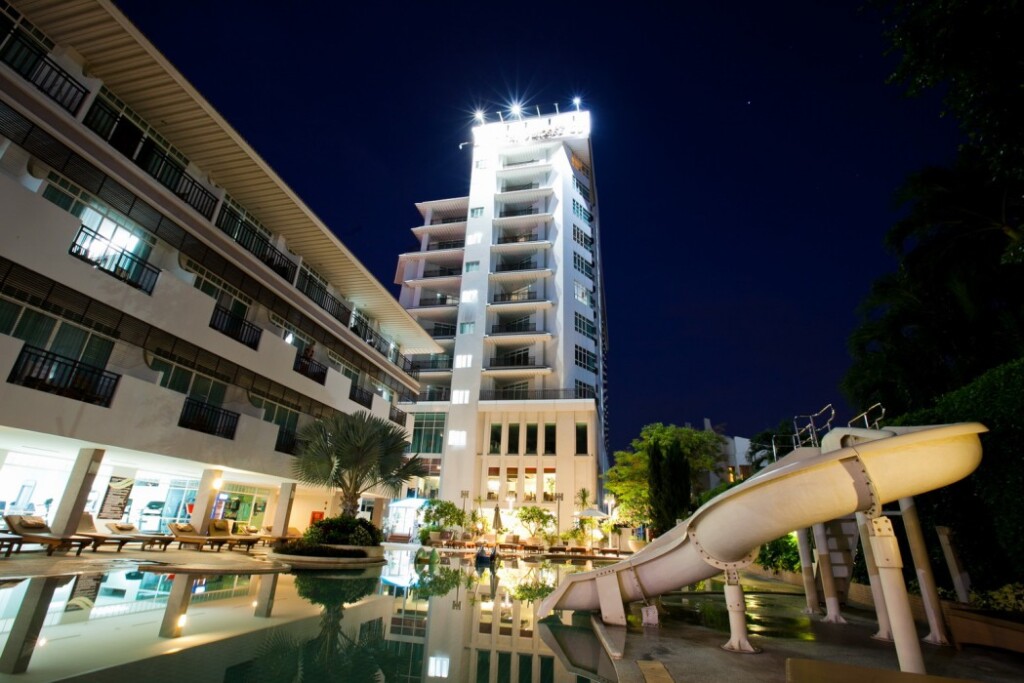 Паттайя: The Pattaya Discovery Beach Hotel Pattaya