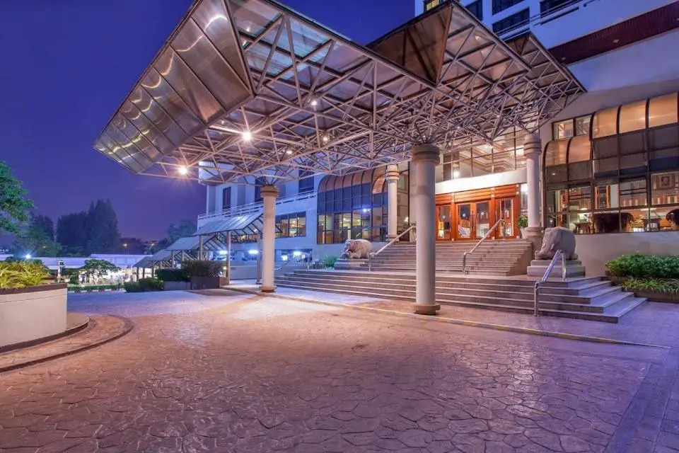 Паттайя: Cholchan Pattaya Beach Resort