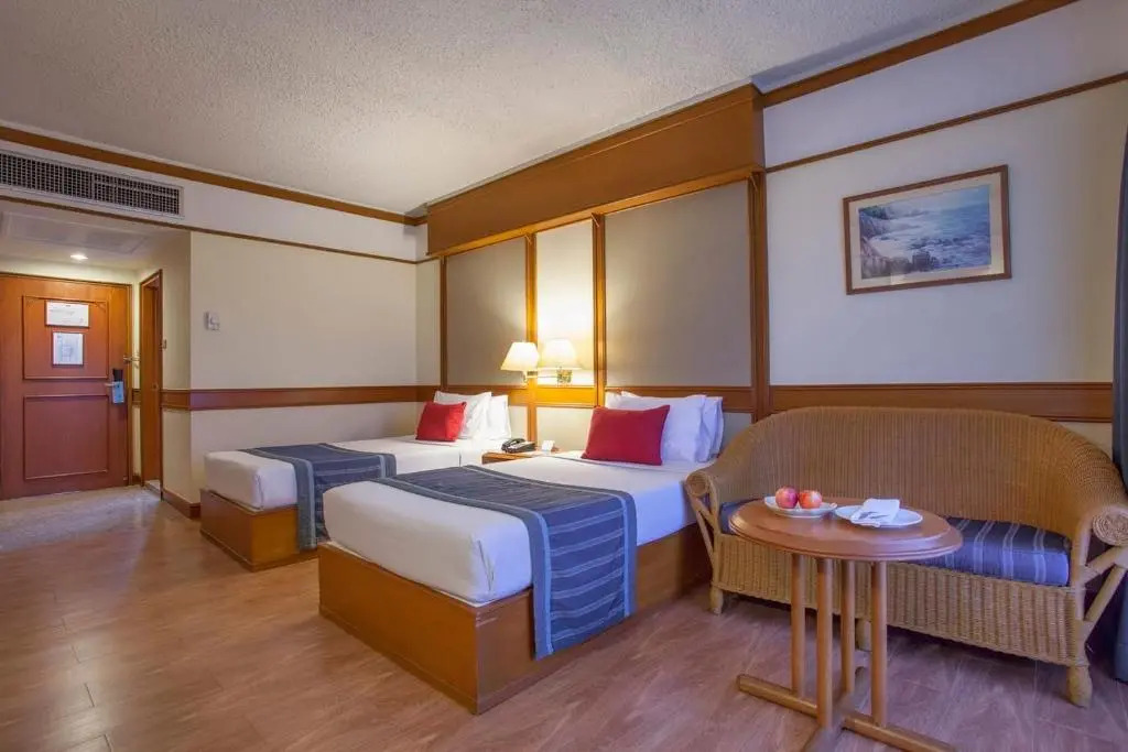 Паттайя: Cholchan Pattaya Beach Resort