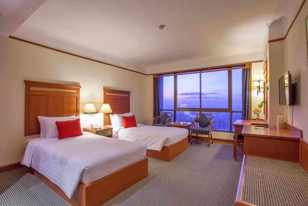 Паттайя: Cholchan Pattaya Beach Resort