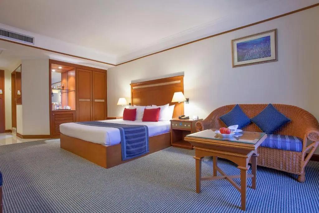 Паттайя: Cholchan Pattaya Beach Resort
