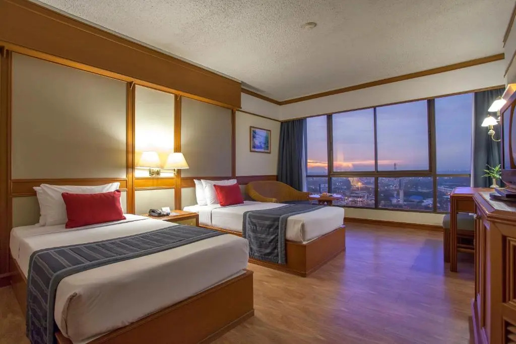 Паттайя: Cholchan Pattaya Beach Resort