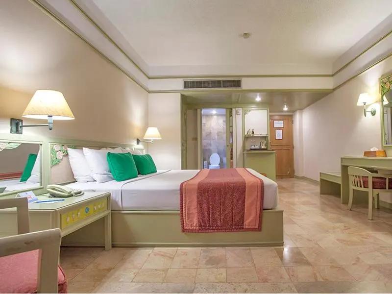 Паттайя: Cholchan Pattaya Beach Resort