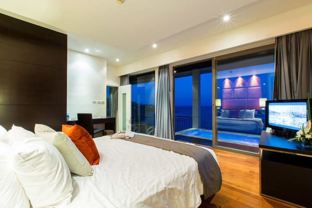 Кату: Cape Sienna Gourmet Hotel & Villas