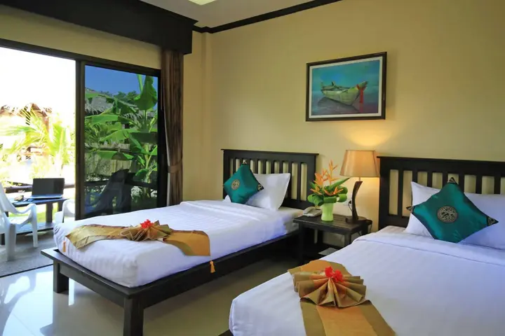 Пхукет: The Villa Laemhin Lagoon Resort