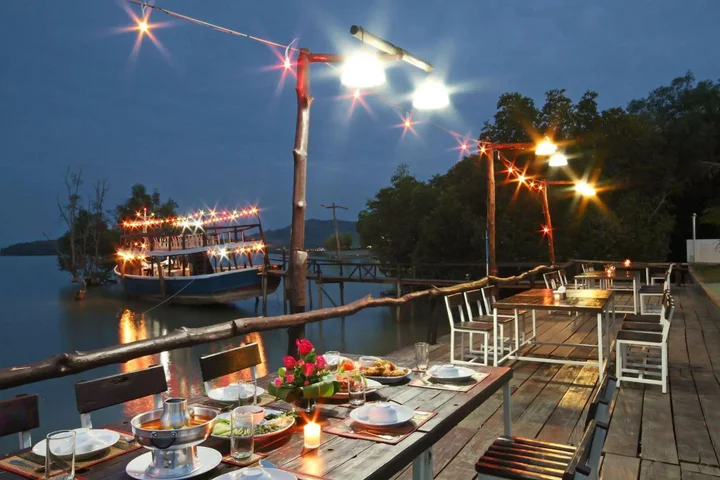 Пхукет: The Villa Laemhin Lagoon Resort
