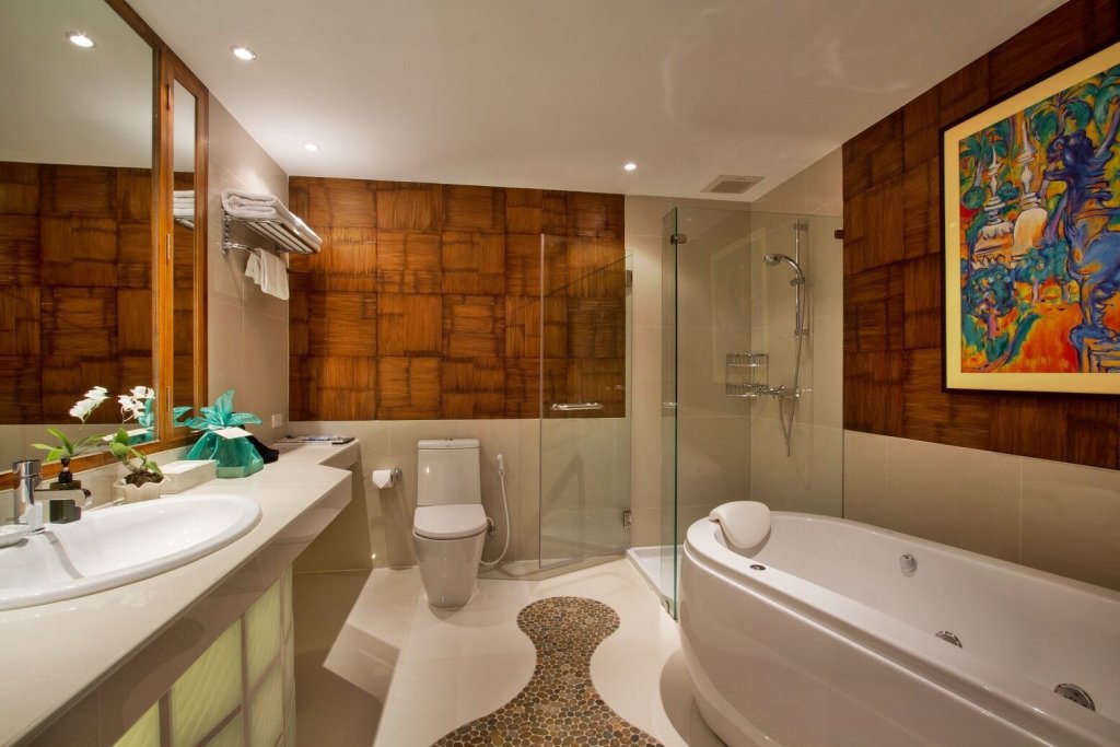 Муанг: Mom Tri's Villa Royale