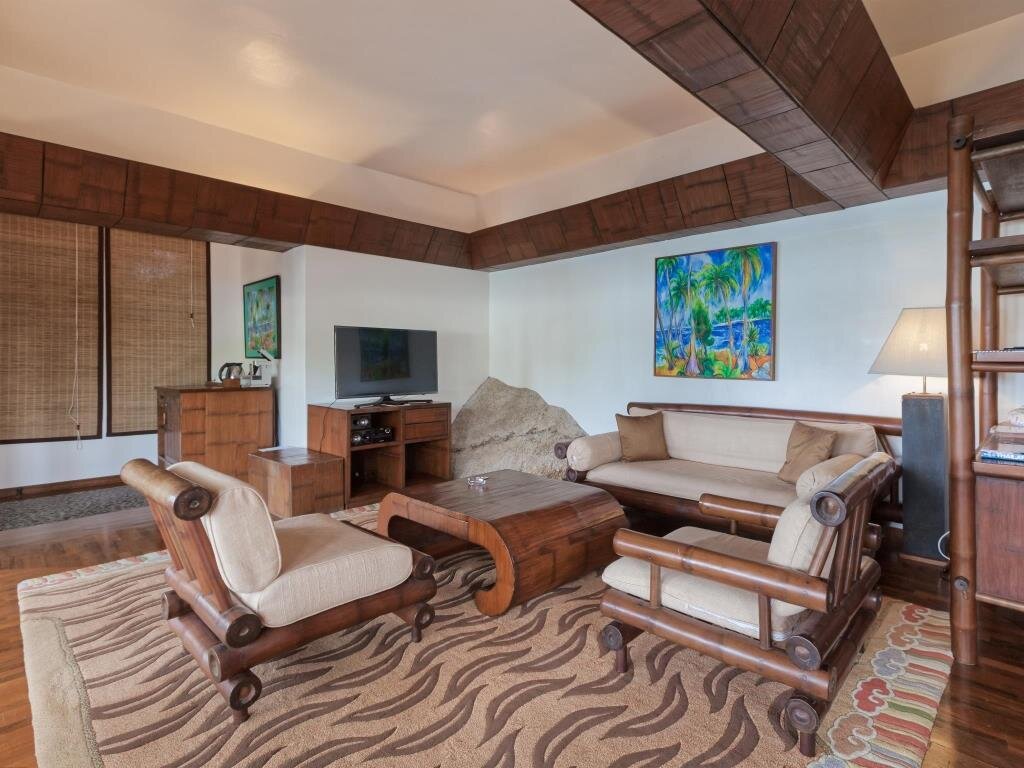 Муанг: Mom Tri's Villa Royale