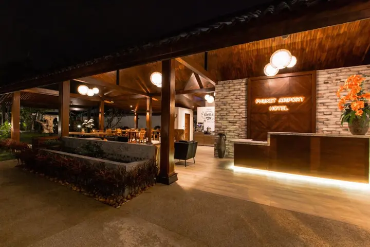 Тхаланг: Phuket Airport Hotel