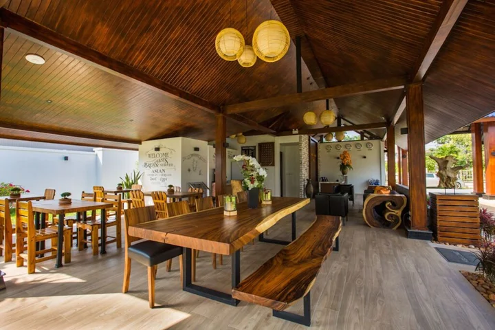 Тхаланг: Phuket Airport Hotel