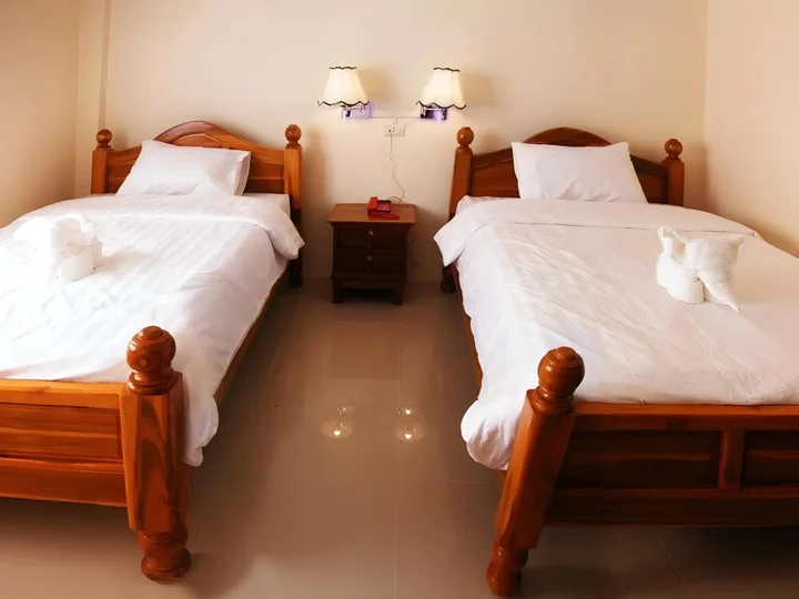 Тхат-Пханом: Pornnarumirt Hotel