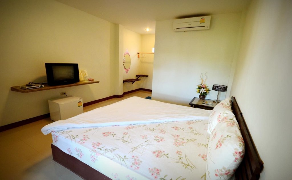 Тхат-Пханом: Thatphanom Place