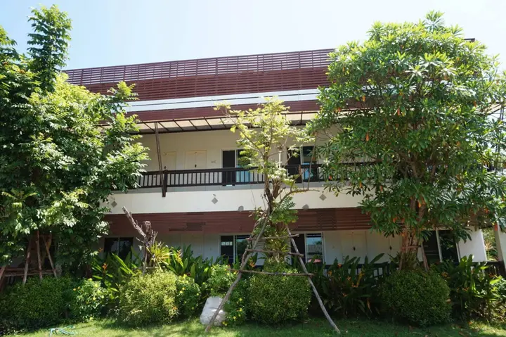 Тхат-Пханом: Thatphanom Place