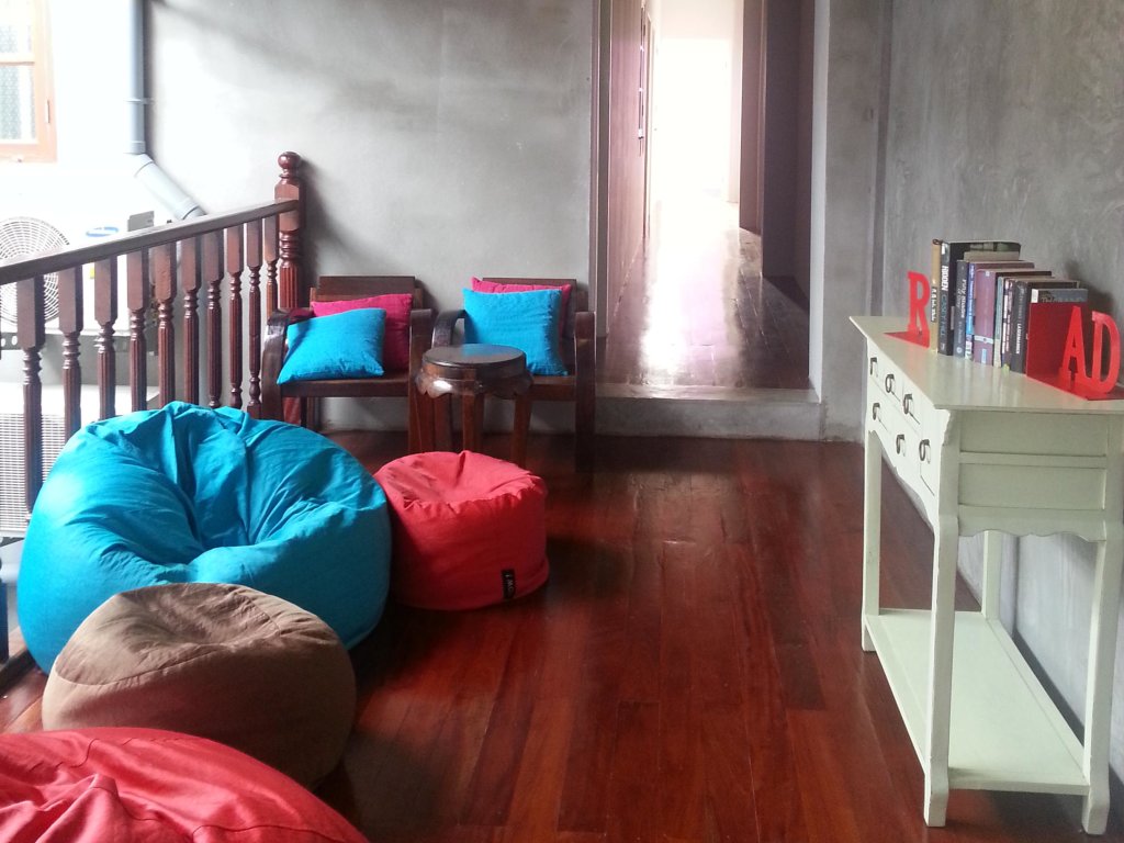 Ai Phuket Hostel & Cafe — фото 1