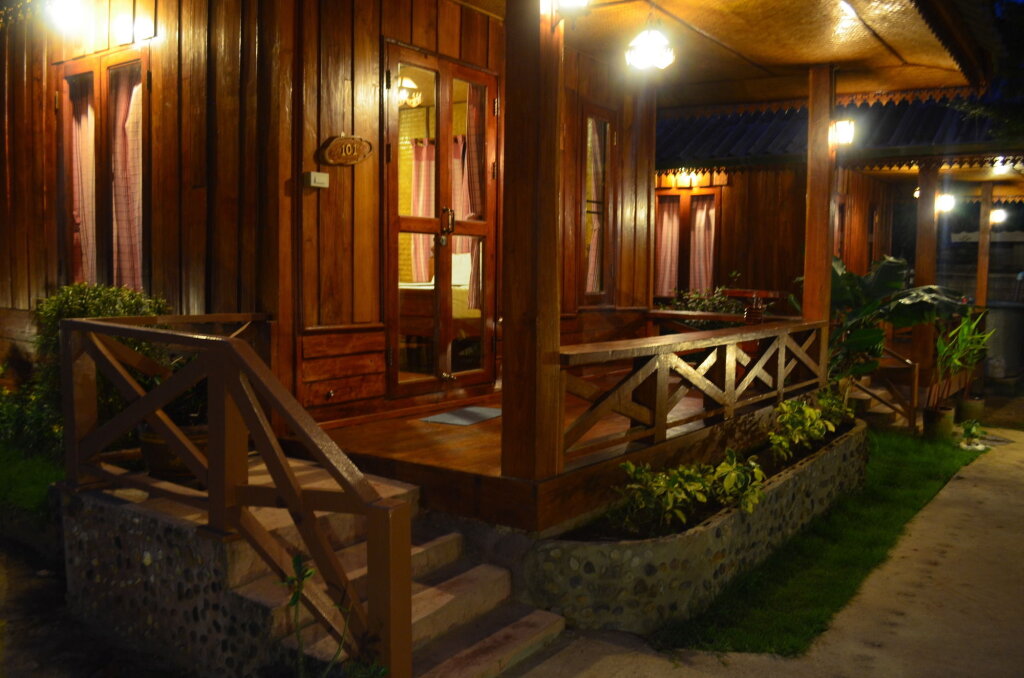 Паи: Baan Aew Pai