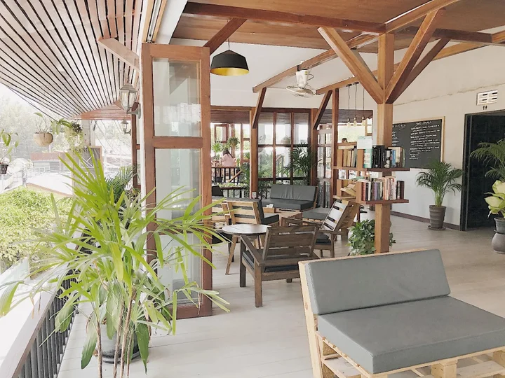 пляж Санрайз: The Reef Hotel & Studios